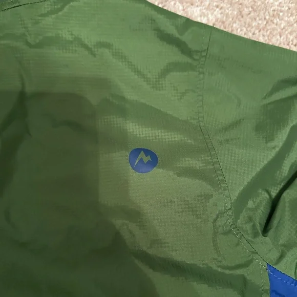 Marmot Kids PreCip Eco Jacket in Storm/Cilantro, size M.